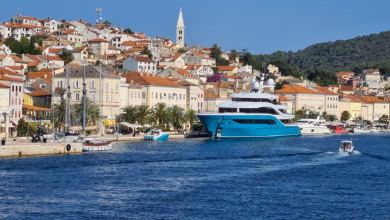 Der Hafen der Insel Losinj. Bild: Pixabay/VladoZg