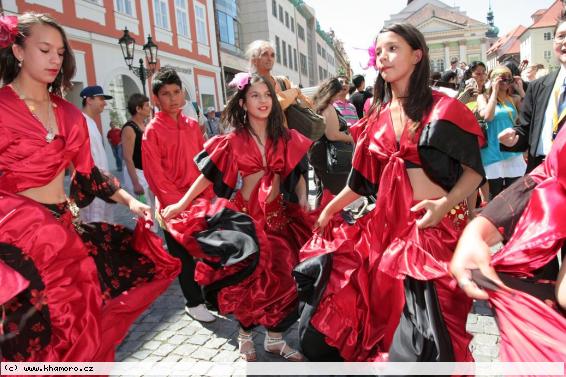 7 Defile 11 1338272100.jpgcopyrightwww.khamoro