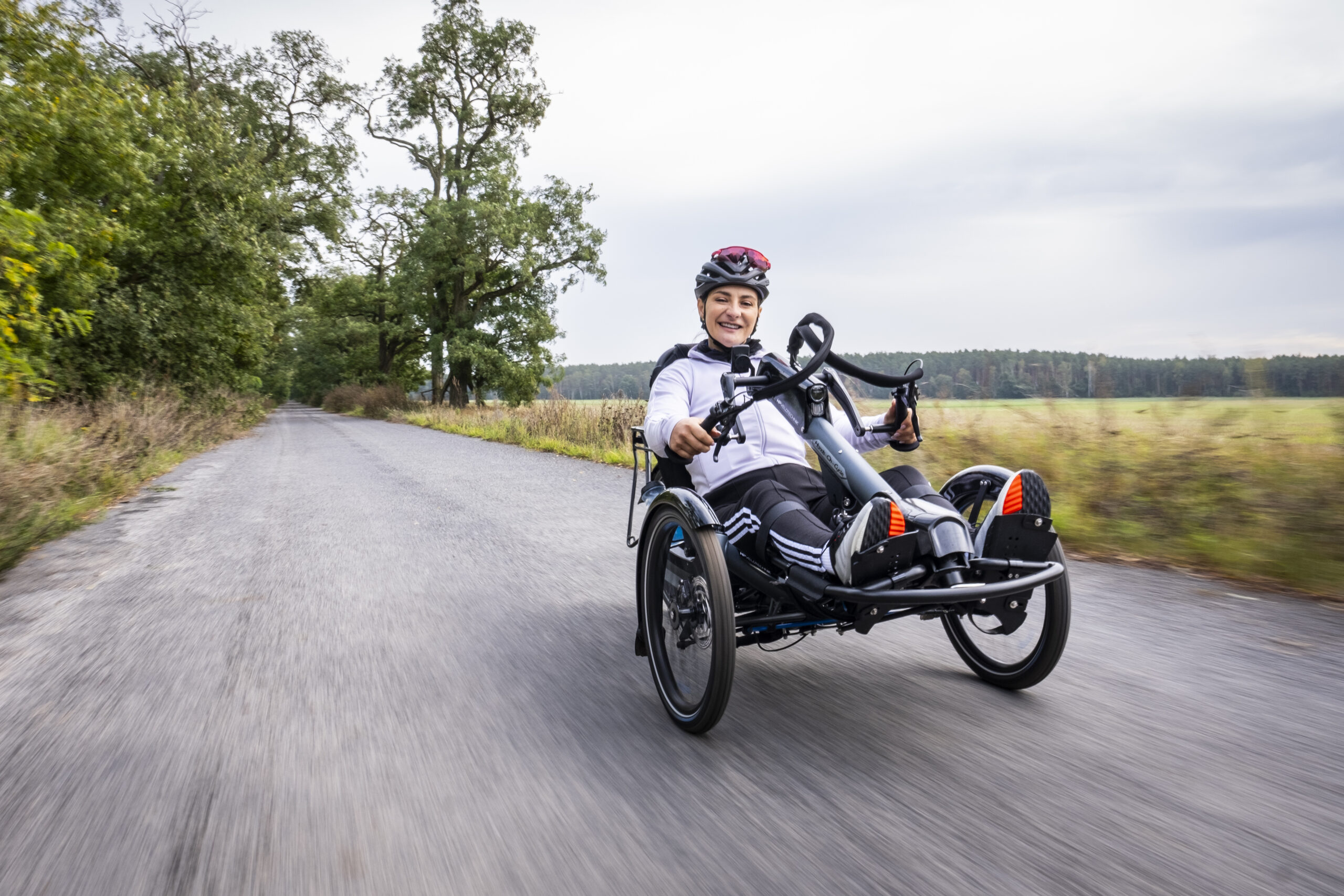 Rasant unterwegs im Handbike. Bild: VELOBerlin/Kristina Vogel.