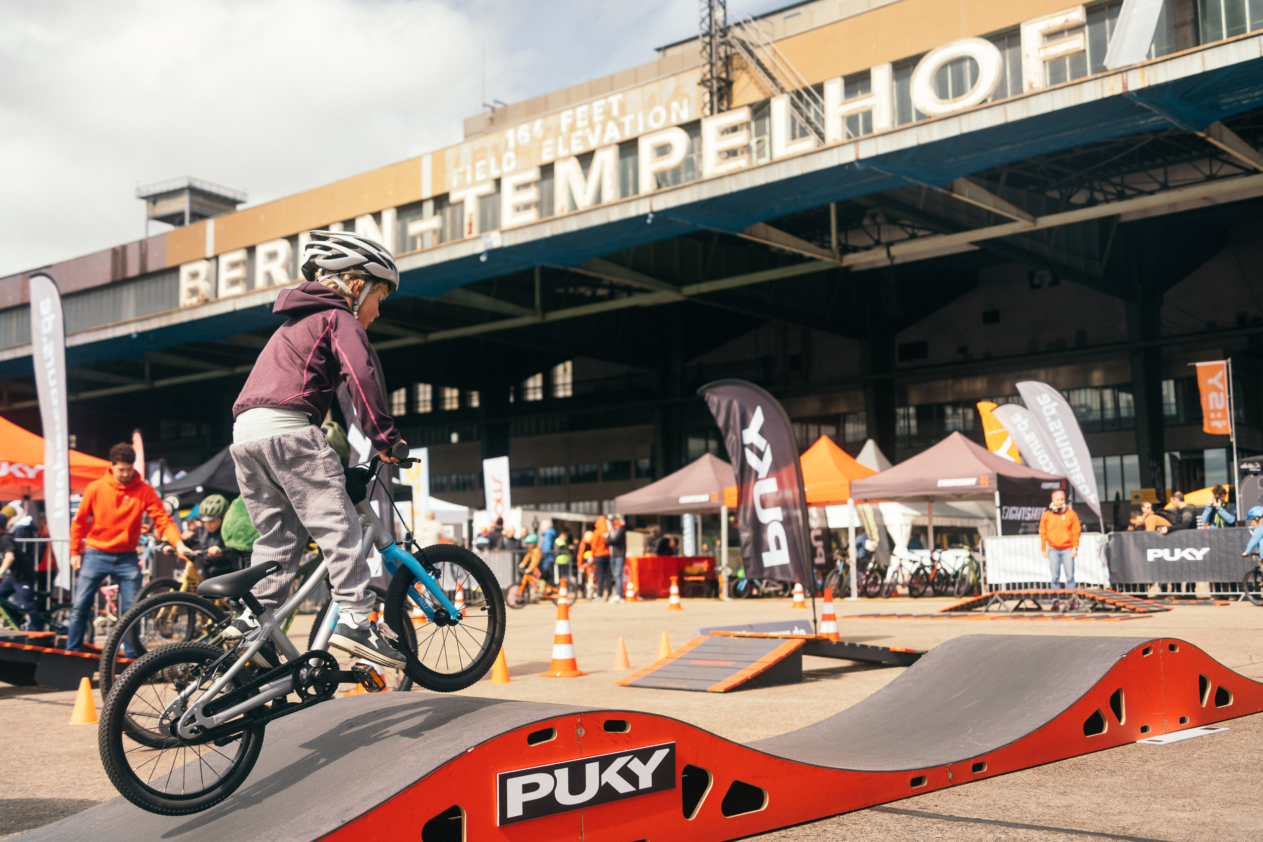 Puky-Räder zum Ausprobieren. Bild: VELOBerlin/Stefan Haehnel