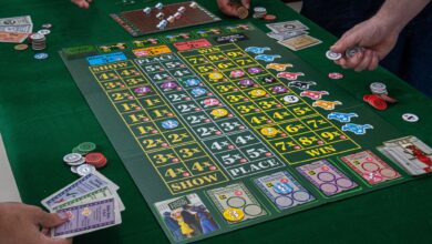 Auf welches Pferd bloß setzen? Mit «Ready Set Bet» wird der Wohnzimmertisch zur Pferderennbahn.