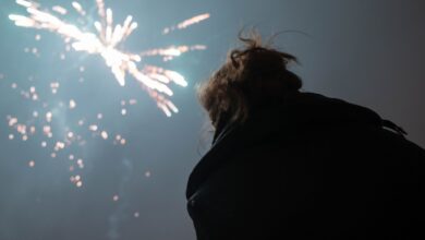 Man kann auch mit sich alleine ein schönes Silvester verbringen - vielleicht sogar ein besseres als mit anderen auf einer Feier. Alleine zu sein, bedeutet nicht Einsamkeit.