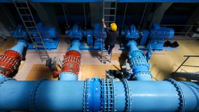 Neue Jobbezeichnung: Fachkräfte für Wasserversorgungstechnik, wie hier in einer Wasserversorgungsanlage in Leipzig, heißen in Zukunft Umwelttechnologen für Wasserversorgung.