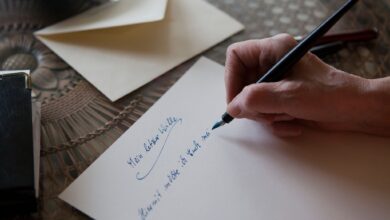 Erst durch die eigenhändige Unterschrift am Textende ist das Testament gültig.