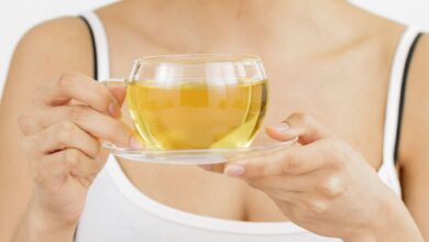Tees mit «Detox»-Effekt können entwässernd wirken und wichtige Mineralstoffe aus dem Körper schwemmen.