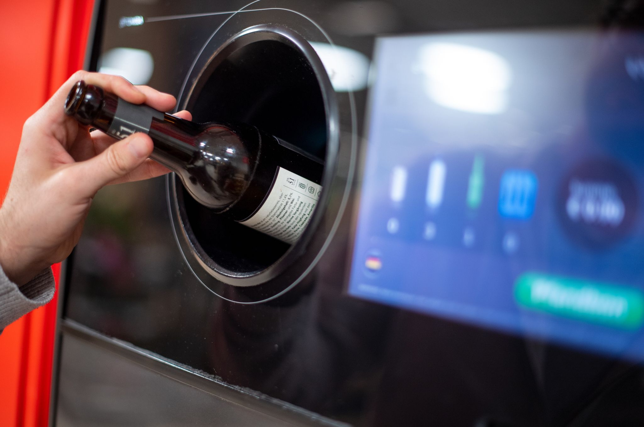 Schluckt der Automat die Flasche? Rund um die Leergut-Rücknahme gibt es immer wieder Ärger.