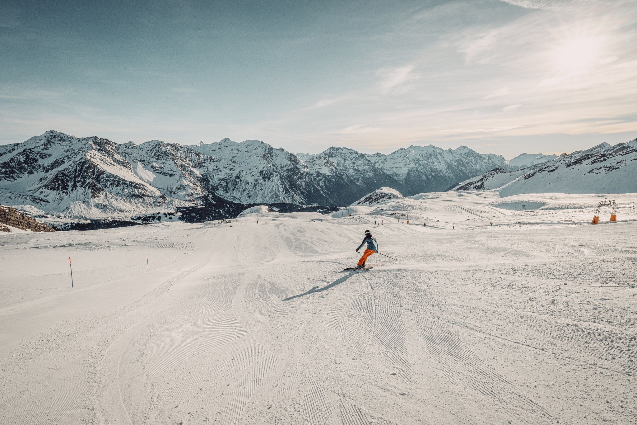 Das Confin-Skigebiet in Graubünden hat nach mehr als zehn Jahren Stillegung wieder eröffnet.