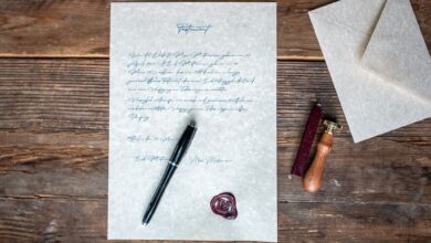 Nach dem Tod eines Erblassers lässt sich manchmal schwer feststellen, ob dieser die Durchstreichungen selbst vorgenommen hat oder es nachträglich durch Dritte manipuliert wurde.