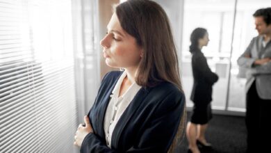 Unter dem Begriff Social Undermining versteht man die subtile und systematische Untergrabung beruflicher Erfolge durch Arbeitskollegen.