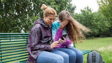 Manipulierte Bilder und Videos können Kinder und Jugendliche schnell zur Zielscheibe von Cybermobbing machen. (zu dpa: «Mobbing-Gefahr: KI-Bilder können Kinder bloßstellen»)