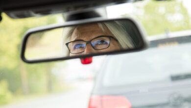 Die Augen sollten möglichst alle zwei Jahre überprüft werden - unabhängig davon, ob man eine Brille trägt oder nicht.