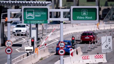 Auf einigen Routen müssen Autofahrer in Österreich zusätzlich zur Vignettenpflicht eine sogenannte Streckenmaut bezahlen.