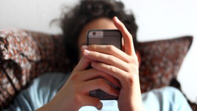 Nur einen Swipe entfernt - wer im Netz nach Informationen über mentale Gesundheit sucht, wird schnell fündig. Allerdings ist das oft eine nicht fundierte Auskunft.