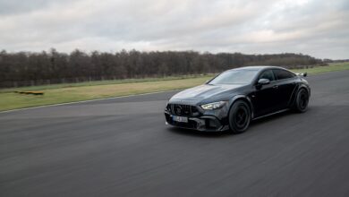 Raketenstark soll der Rocket 1000 die Besatzung in 2,6 Sekunden aus dem Stand auf Tempo 100 katapultieren.