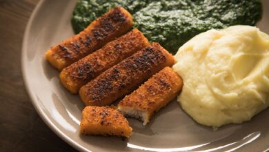 Kinder lieben sie - doch leider sind mehr als die Hälfte der getesteten Fischstäbchen schadstoffbelastet.