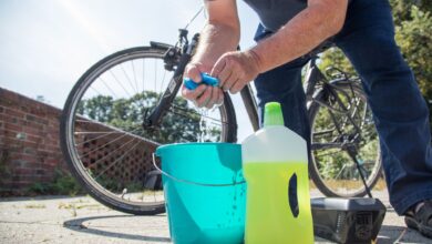 Die Experten der Zeitschrift «Öko-Test» haben Allzweckreiniger auf ihre Reinigungskraft, chemische Beschaffenheit und Umweltfreundlichkeit überprüft. (zu dpa: «Test: Nur drei Allzweckreiniger sind «sehr gut»»)