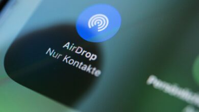Die Datenübertragung via AirDrop stellt man beim iPhone am besten so ein, dass nur eigene Kontakte Dateien schicken können.