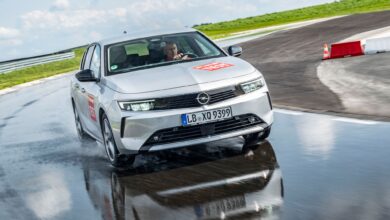 Die Reifenmodelle bekannter Premiummarken und preisgünstiger Anbieter mussten bei einem aktuellen Test in den Bereichen Sicherheit (nass/trocken) und Wirtschaftlichkeit/Umwelt antreten