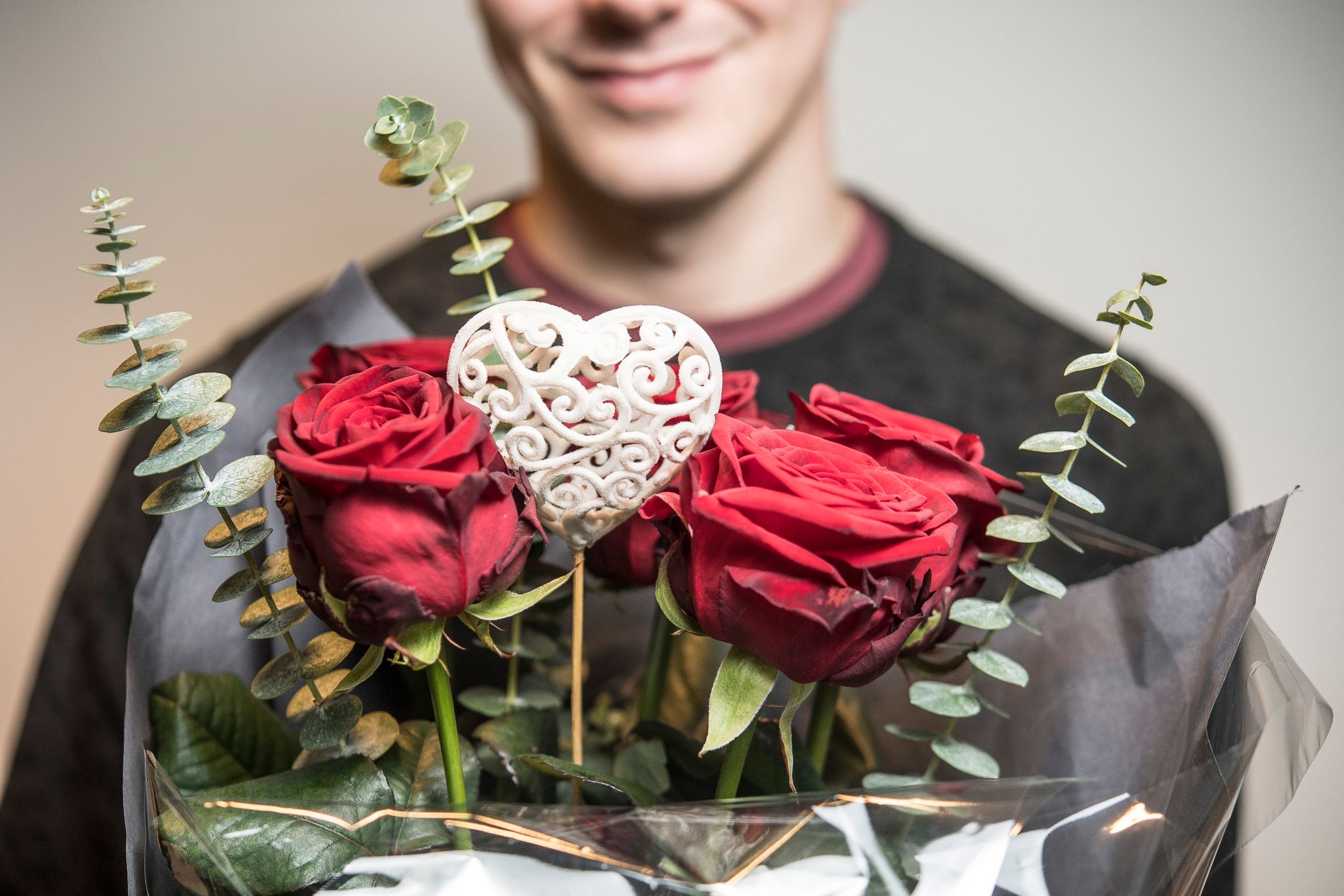 Allergikerfreundliche Blumensträuße: Mit einem pollenarmen Rosenstrauß kann man nicht viel falsch machen.