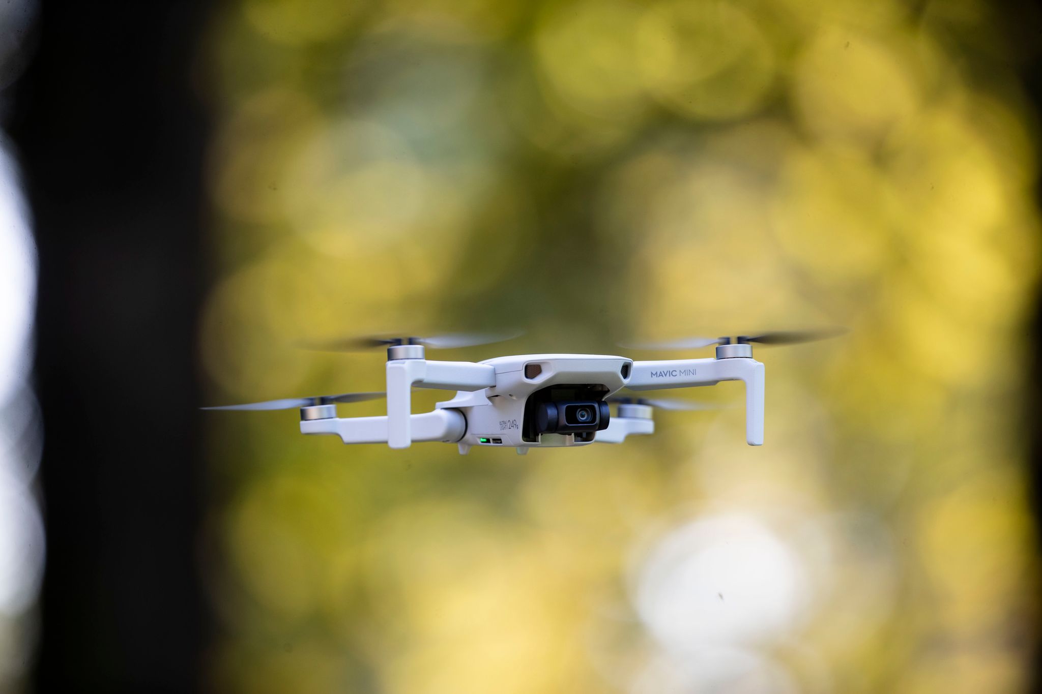 Drohnenflüge ohne Einhaltung gesetzlicher Vorschriften können zu Bußgeldern führen.