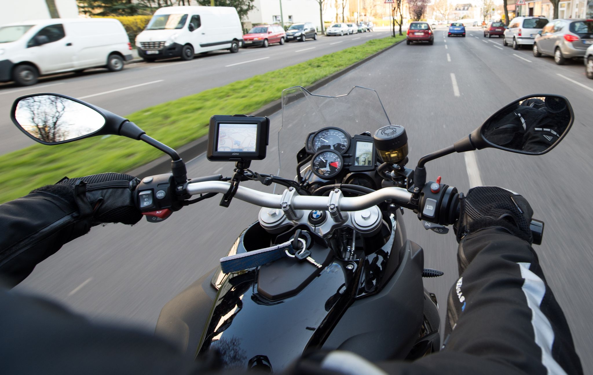 In die Motorradsaison sollten Biker nur starten, wenn auch der Versicherungsschutz stimmt.