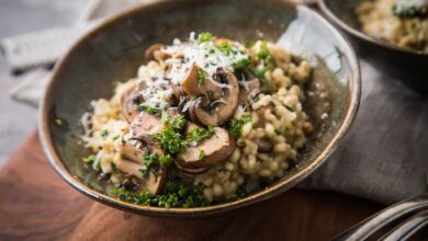 Champignons, Parmesan, Petersilie: Diese Zutaten machen das Graupen-Risotto herrlich aromatisch.