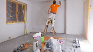 Ob im Garten oder im Haus: Um Kosten für Umgestaltungen steuerlich geltend machen zu können, müssen Sie bereits in dem Haushalt wohnen.