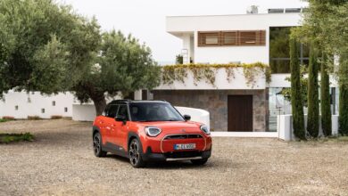 Größer als der Dreitürer, kleiner als der Countryman, der neue Aceman ist das bislang fehlende Mitglied der Mini-Familie.