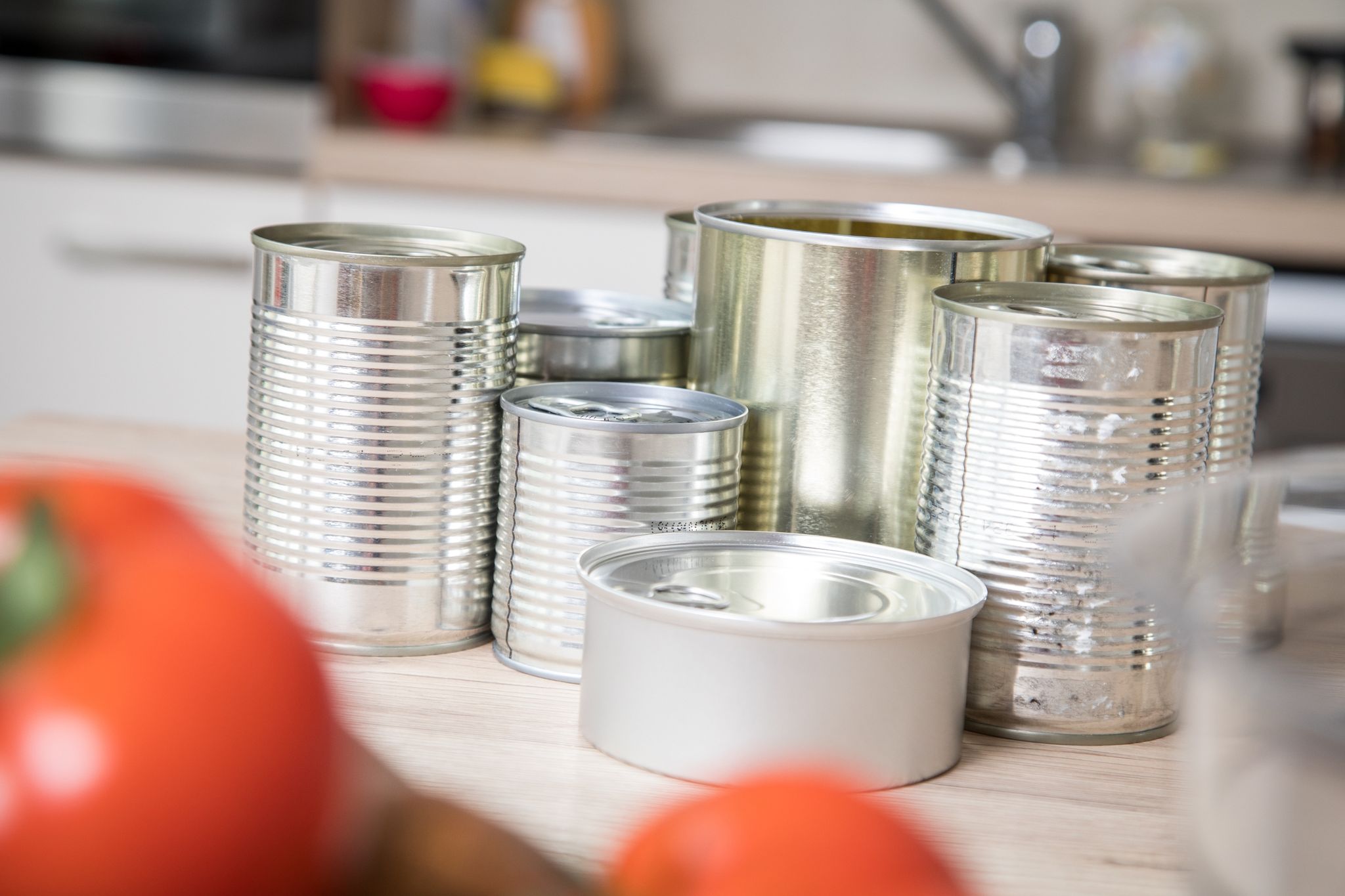 Thunfisch, Suppen, Kokosmilch: Konserven sind oft mit Bisphenol A belastet.