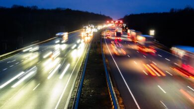 Verkehrsverstöße werden je nach Art und Schwere mit Punkten in Flensburg bestraft - sind acht Punkte auf dem Konto, ist die Fahrerlaubnis weg.