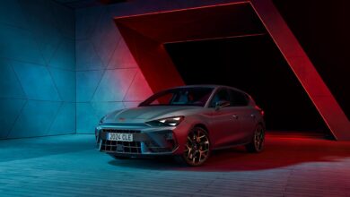 Der Cupra Leon kommt nach dem Facelift einer veränderten Front.