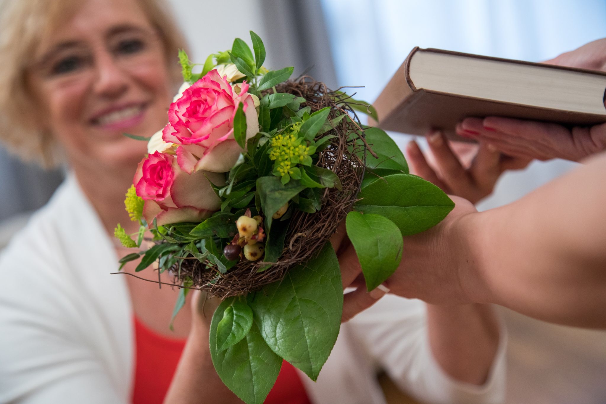 Der Blumenstrauß ist ein Klassiker unter den Muttertagsgeschenken. Doch auch bei ihm lässt sich auf mehr Nachhaltigkeit achten.