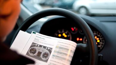 Autofahrer sollten sich mit den wichtigsten Funktionen ihres Wagens vertraut machen, insbesondere mit den Bedeutungen der Warnzeichen im Armaturenbrettt.