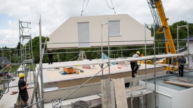 Passt das auch in 20 Jahren noch? Wer baut, sollte bei der Planung im Blick behalten, dass sich Bedürfnisse von Familien mit der Zeit verändern.