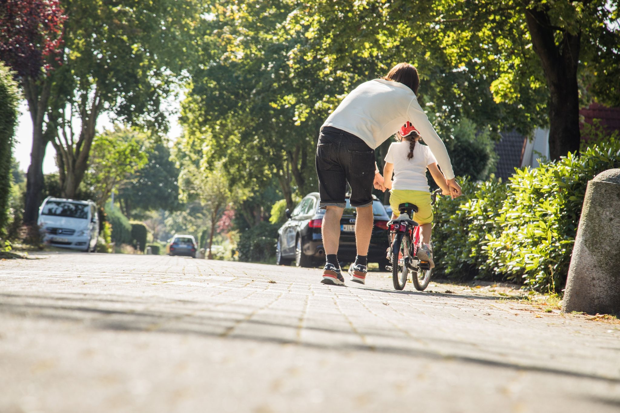 Gemeinsam stark in der Familie: Gelegentlich kommt es vor, dass mehrere Familienmitglieder psychisch erkranken. Gemeinsam kann man einen Umgang finden.