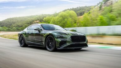 Bentley präsentiert die vierte Generation des Continental, die im Herbst als Coupé und Cabrio in den Handel kommt.