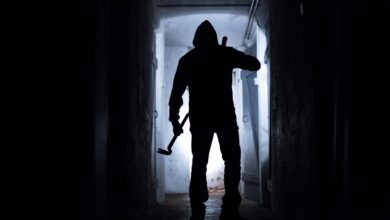 Liegt oft etwas versteckt und kann ein guter Einstiegsort für Einbrecher sein: der Kellereingang.