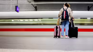 Die Deutsche Bahn ist häufiger unpünktlich als pünktlich, so das Fazit der Stiftung Warentest. Doch Flixtrain schneidet in puncto Pünktlichkeit nicht besser ab.