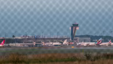 Aktivisten der Letzte Generation protestieren auf mehreren Flughäfen in Deutschland.