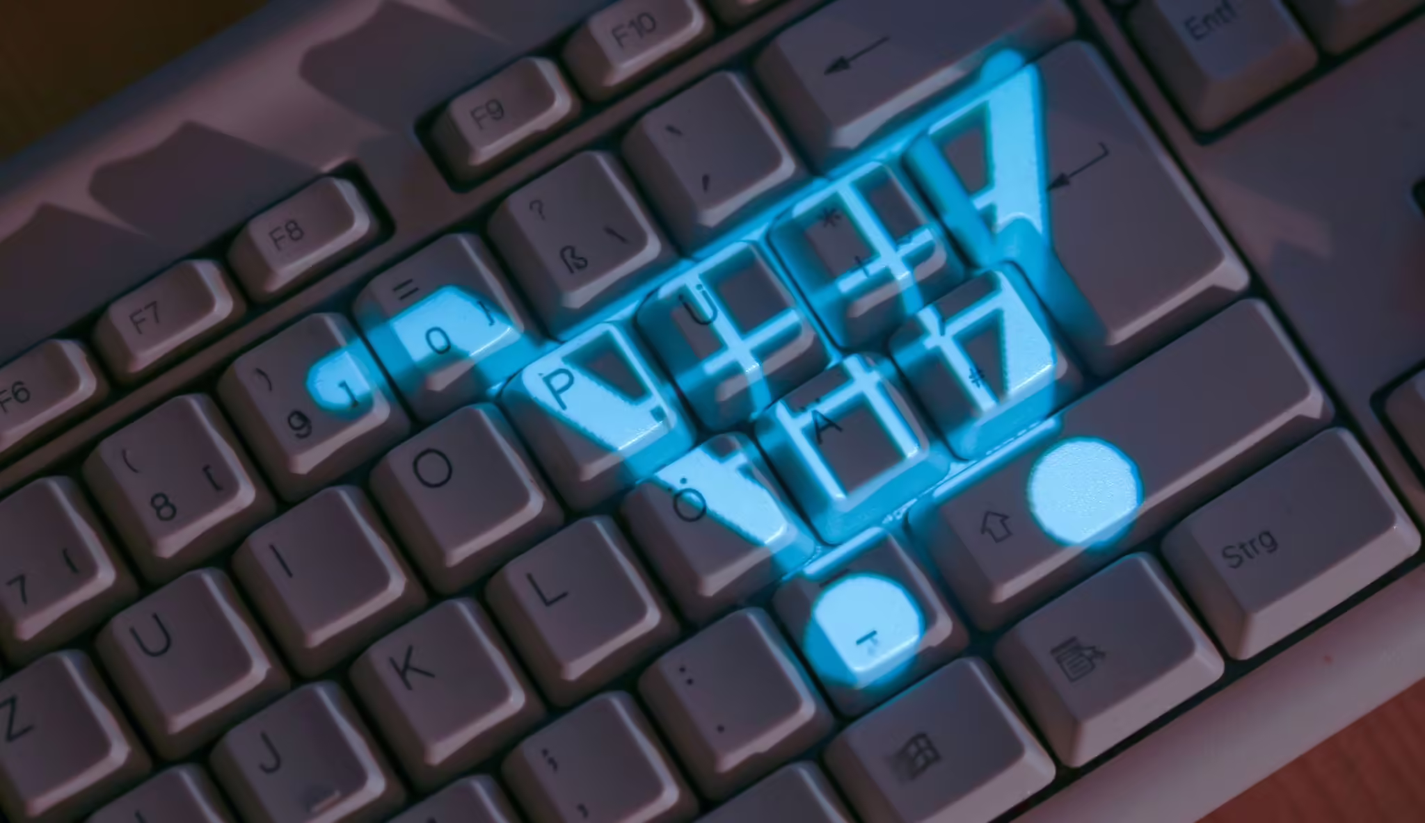 Nutzen Sie Vergleichsportale im Netz? Mit einigen Tricks lassen sich die Deals womöglich noch verbessern.