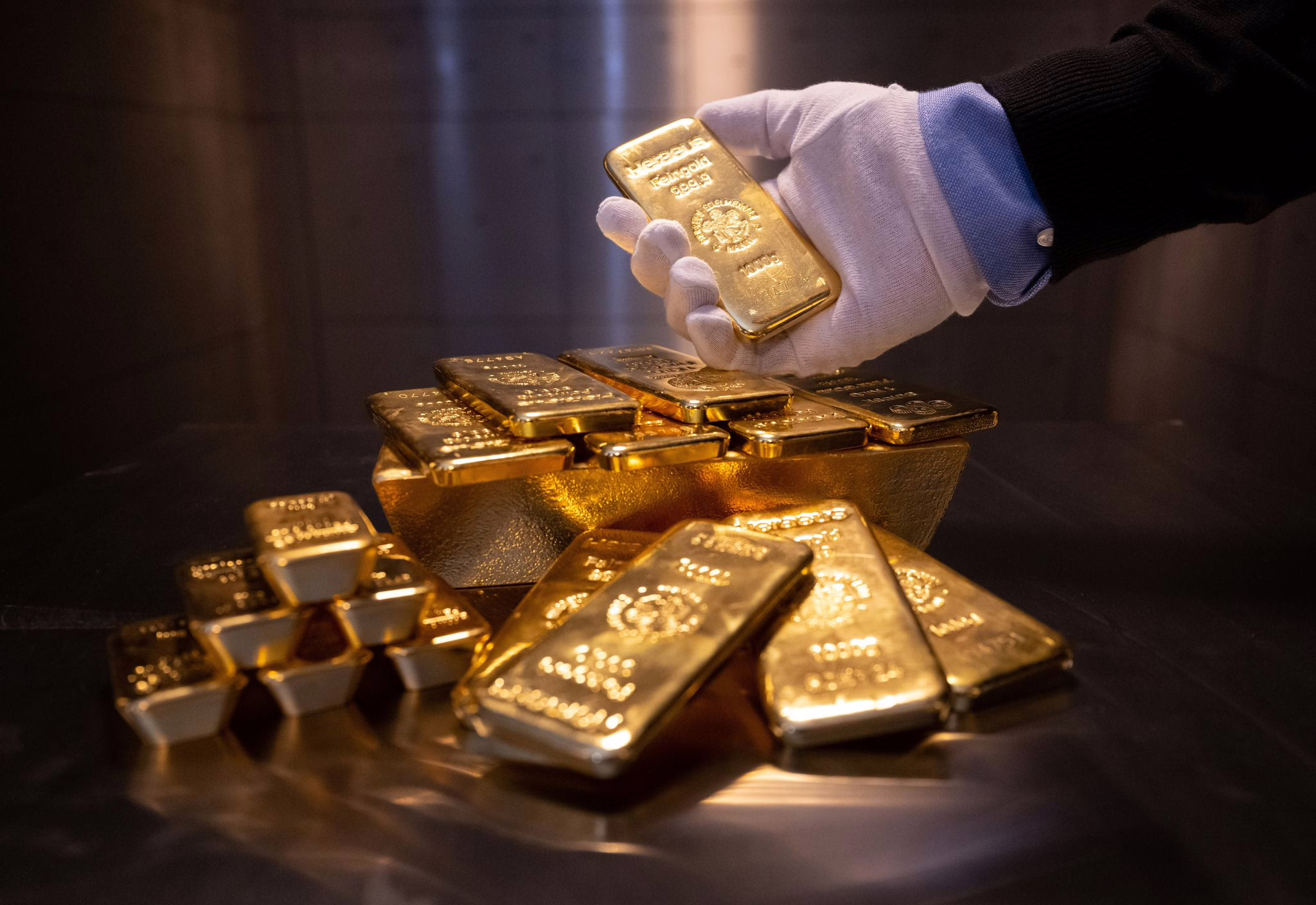 Goldbarren Bei Einem Edelmetallhändler