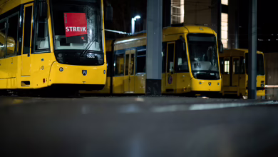 «streik» Poster Klebt Auf Einer Bahn Im Depot Der Ruhrbahn