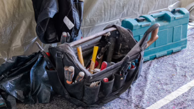 Werkzeugkoffer Steht Auf Einer Baustelle