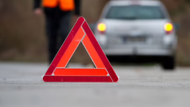 Warndreieck Auf Straße