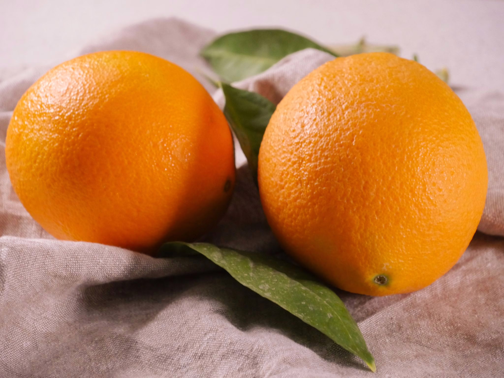Orangen Liegen Auf Einem Tisch