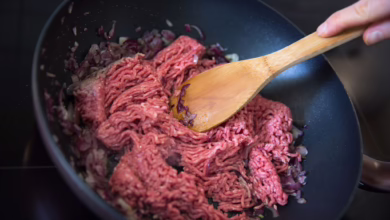 Hackfleisch Wird In Einer Pfanne Gebraten