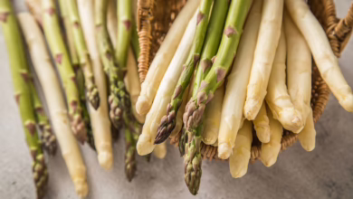 Grüner Und Weißer Spargel