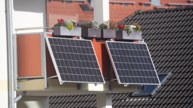 Solarmodule Für Ein Balkonkraftwerk An Einem Balkon