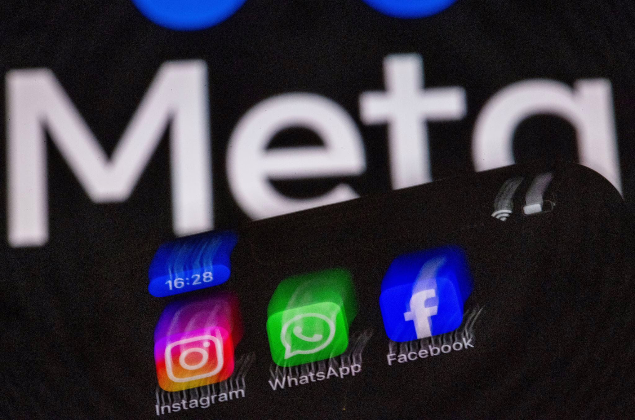 Die Sozialen Apps Von Meta Auf Dem Display Eines Smartphones