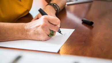 Eine Frau Verfasst Ihr Testament